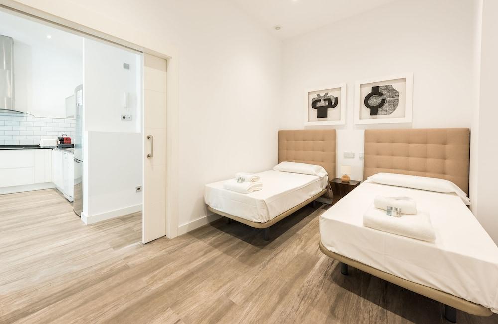 Puerta Del Sol City Center IV C Madryt Zewnętrze zdjęcie